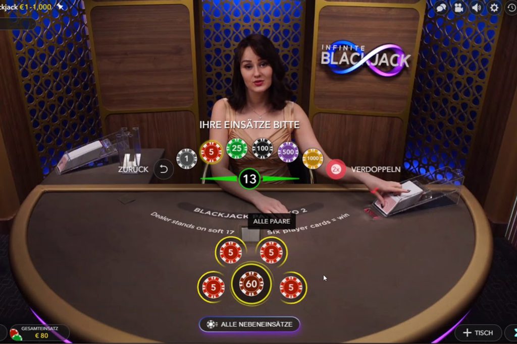 Live Infinite Blackjack in action
