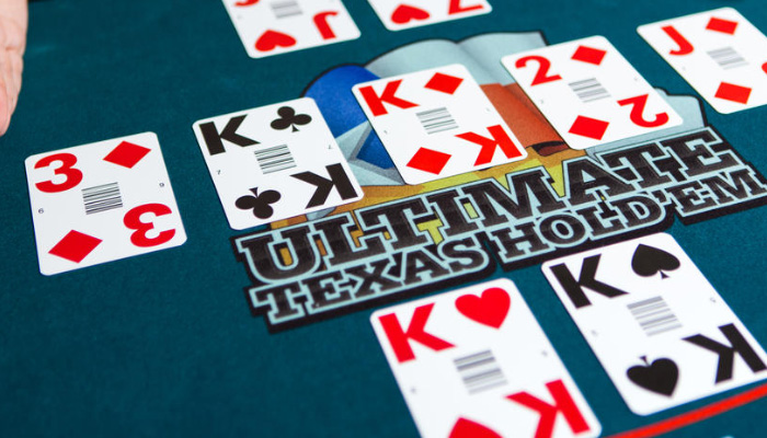 Play Ultimate Texas Hold'em Live