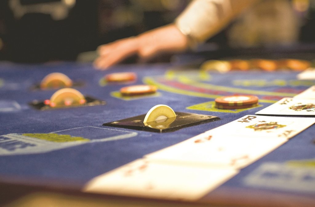 Caribbean Stud Poker Strategy