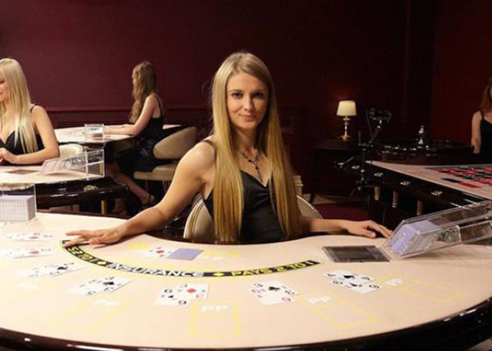 Playing blackjack in online live casino